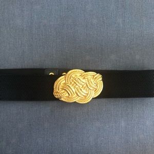 Navy Lilly Pulitzer belt